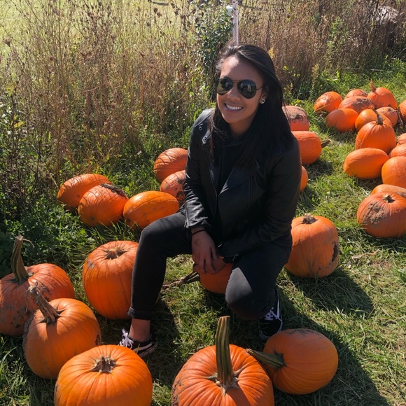 Meet your Posher, Josephine - Picture 1 of 2